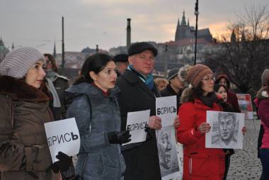 акция памяти Немцова в Праге